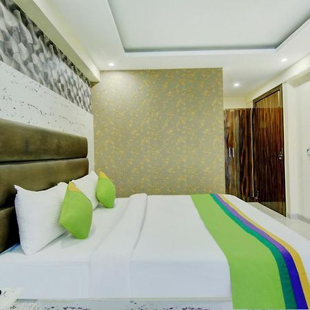 Treebo Trend Smart Signature New Delhi Ngoại thất bức ảnh