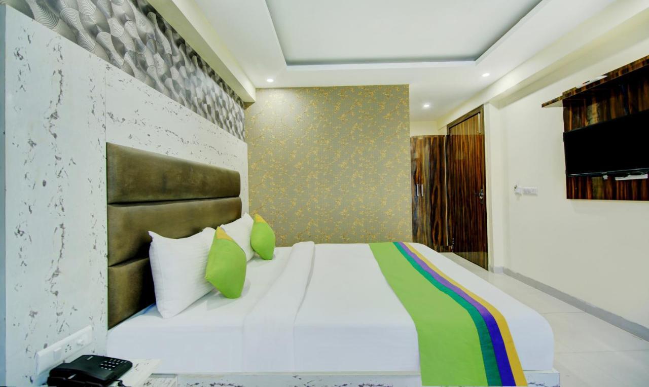 Treebo Trend Smart Signature New Delhi Ngoại thất bức ảnh