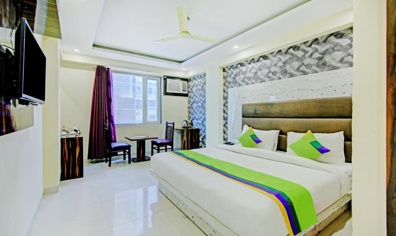 Treebo Trend Smart Signature New Delhi Ngoại thất bức ảnh