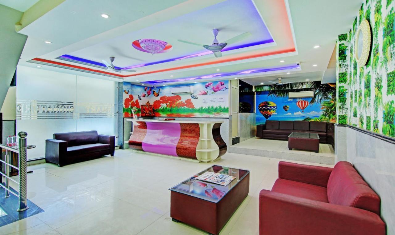 Treebo Trend Smart Signature New Delhi Ngoại thất bức ảnh