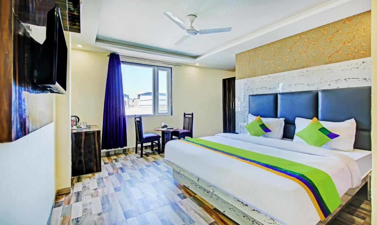 Treebo Trend Smart Signature New Delhi Ngoại thất bức ảnh